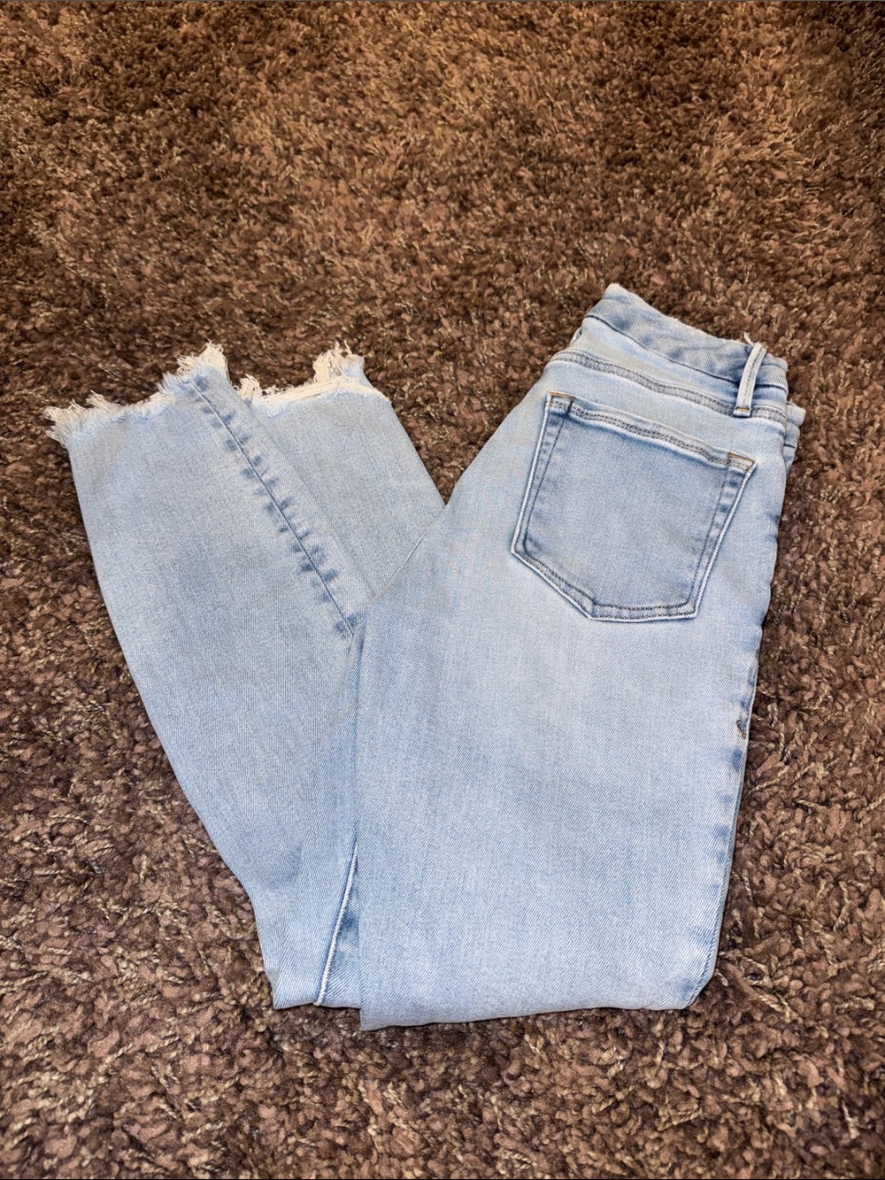 Good American Light Blue Cropped Frayed-Hem Jeans